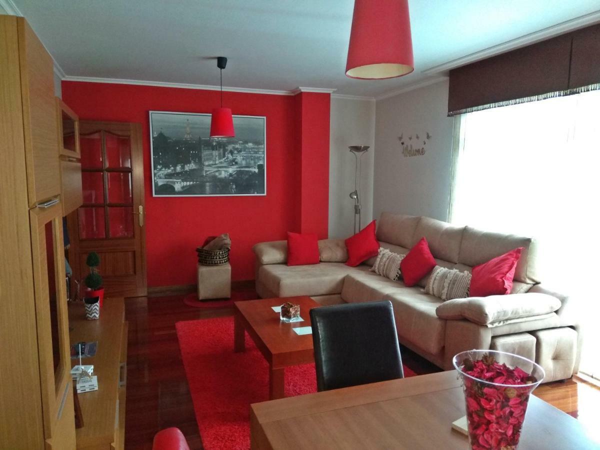 Apartamento Plaza Perillana Ponteareas Bagian luar foto